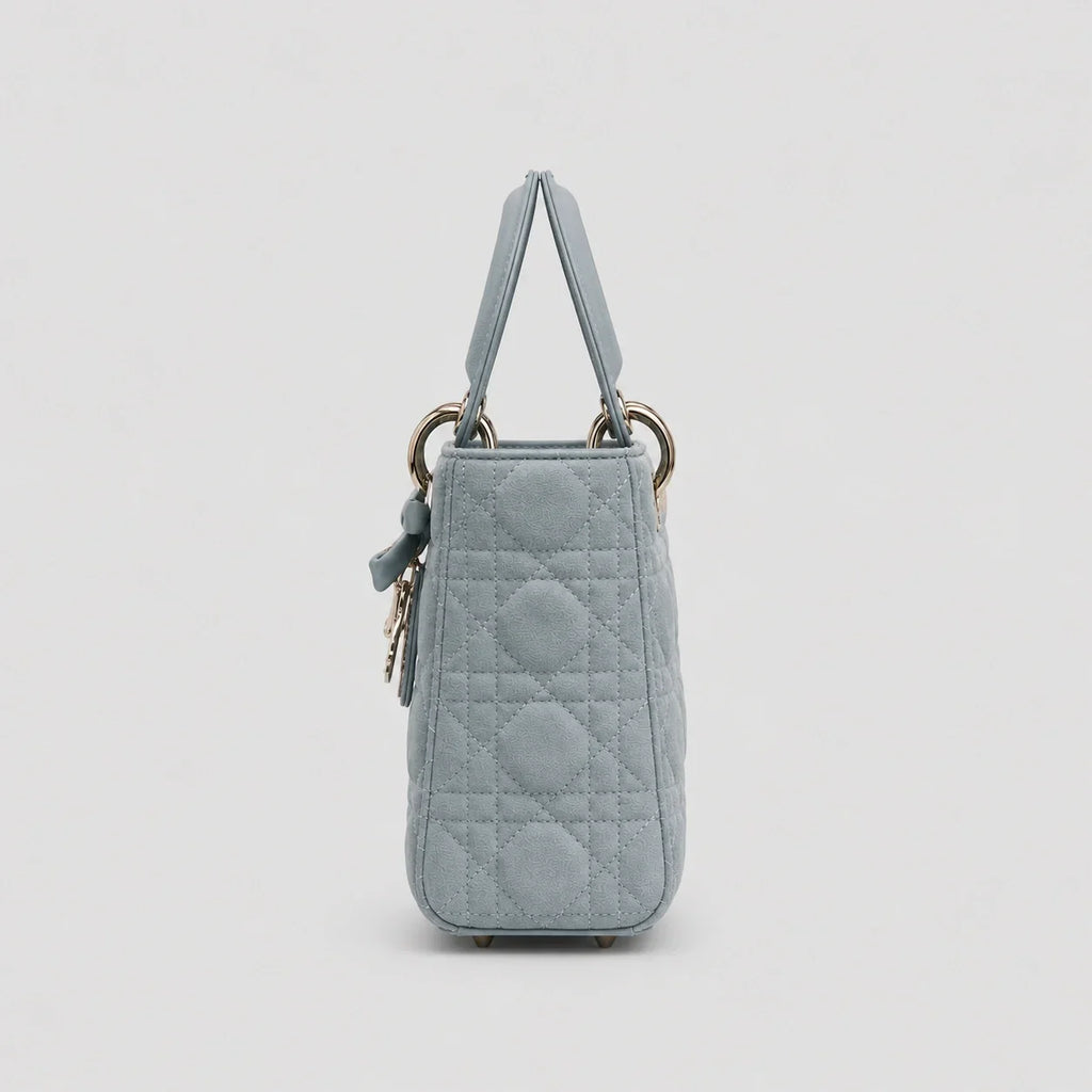 Lady Dior Cannage Veloursleder Himmelblau — Innenansicht | Luren Authentisch